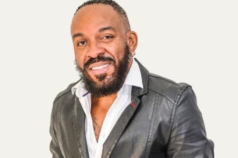 Show: Almirzinho, filho do sambista Almir Guineto, se apresenta na Zumbi