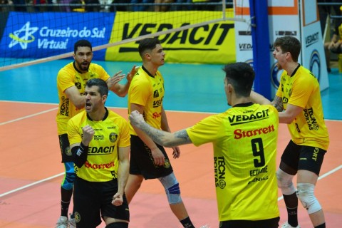 Vedacit Vôlei Guarulhos estreia na semifinal contra o Campinas