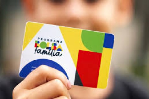 Economia Caixa paga Bolsa Família a beneficiários com NIS de final 6